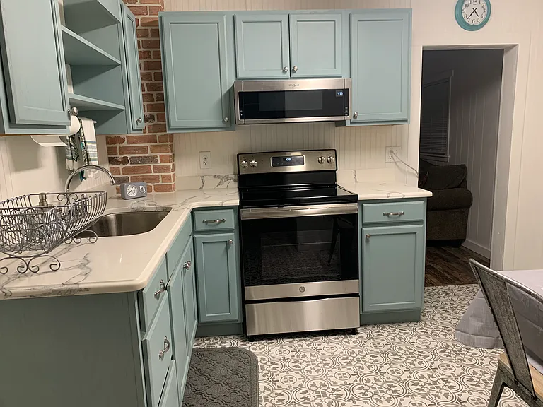 234 W Carolina Ave — Photo 6