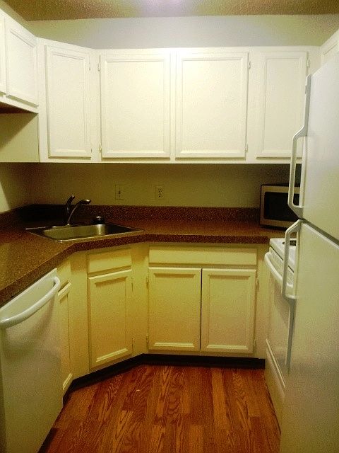 2nd image of 5402A Aberdeen Dr #5402