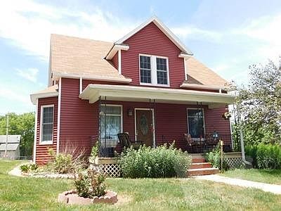 1st image of 104 Pine Ave