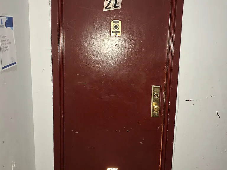 296 Woodworth Ave #2L — Photo 1