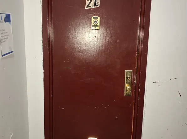 296 Woodworth Ave APT 2L, Yonkers, NY 10701