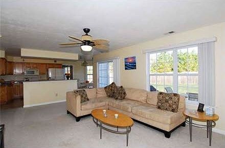 Open Living &amp; Kitchen