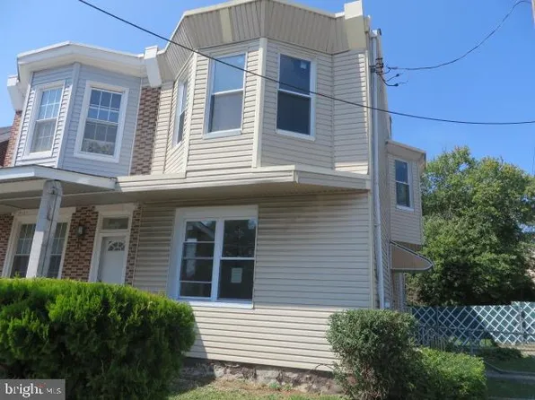 6734 Oakley St, Philadelphia, PA 19111