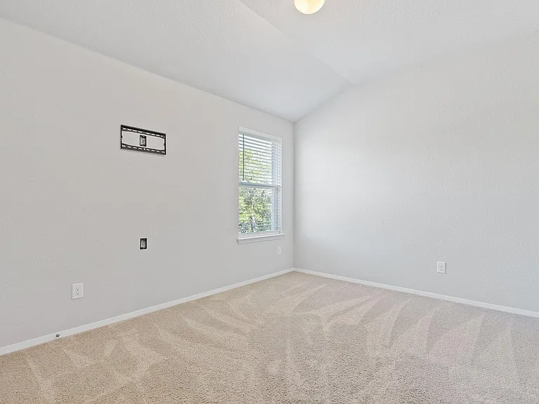 8017 Flintlock Cir — Photo 22