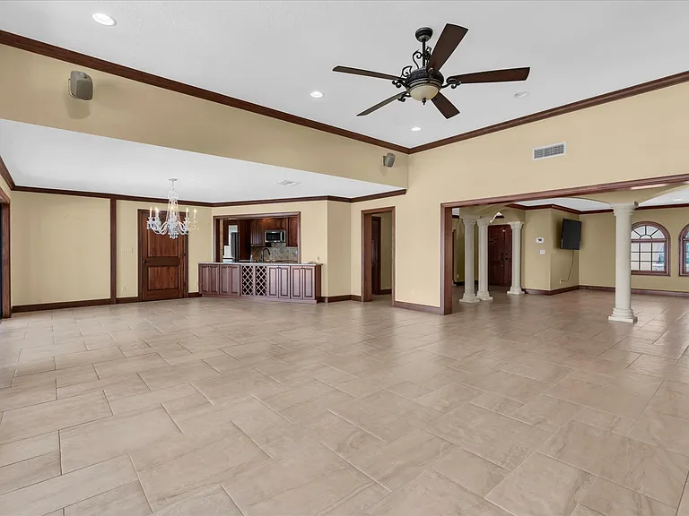5810 Bahama Shores Dr S — Photo 42