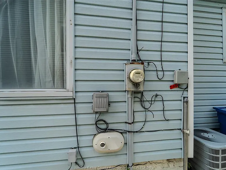 752 Windermere Rd #UPPER — Photo 19