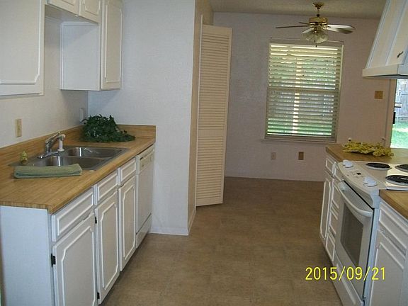 3rd image of 6008 Springwood Dr