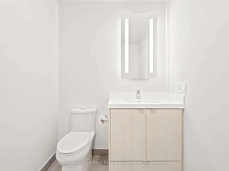 25 Cordova Ave #1812 — Photo 23