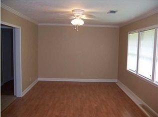 815 Raymond Rd, Jackson, MS 39204