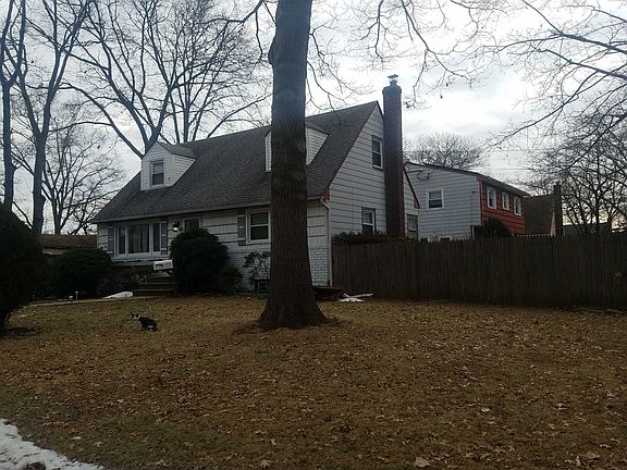 3rd image of 200 26th St