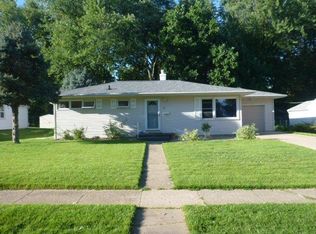 23 Richards Dr, Fort Madison, IA 52627