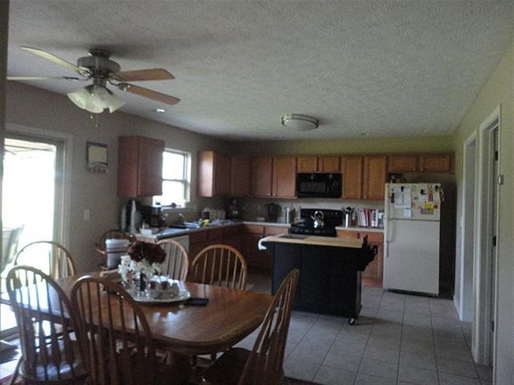5th image of 3326 Bunting Ln