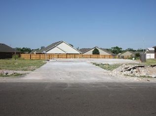 2100 SE 7th St, Moore, OK 73160