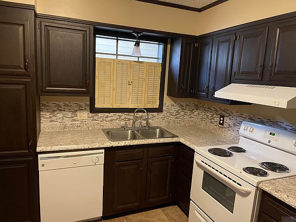 3rd image of 200 Moss Ln APT A15