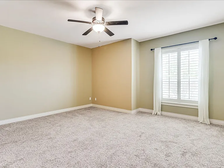 6241 Lago Vista Dr — Photo 55