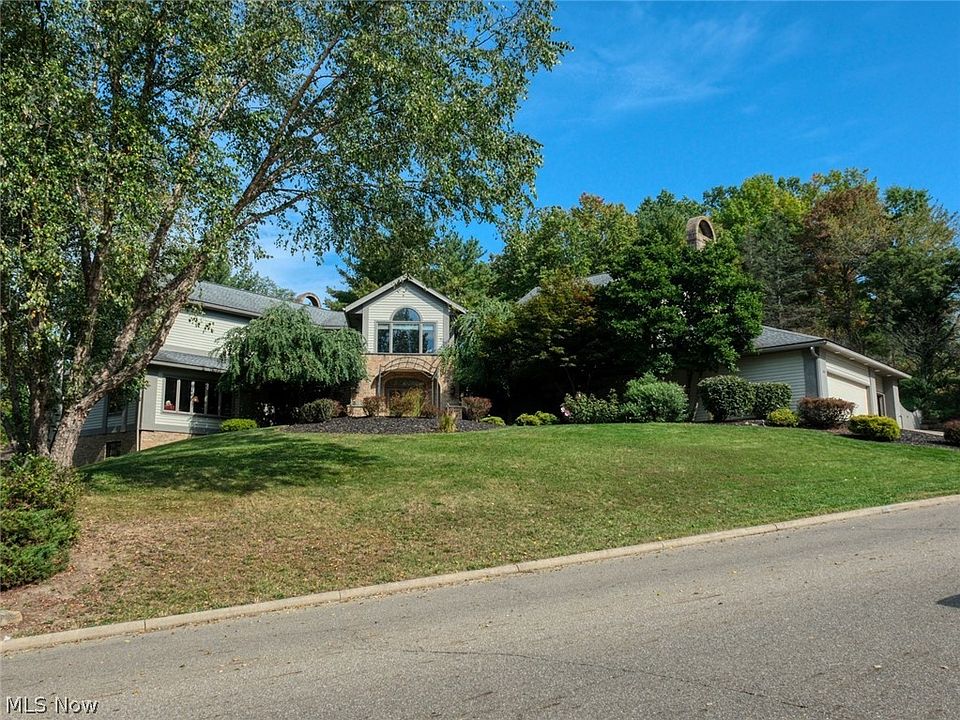 1st image of 411 Donahey Ave NE