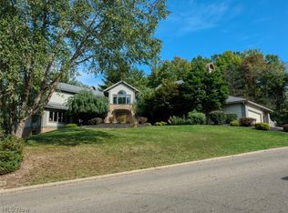 411 Donahey Ave NE, New Philadelphia, OH 44663
