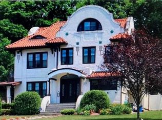 291 Fisher Ave, White Plains, NY 10606