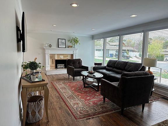 4th image of 5843 S Fontaine Bleu Cir