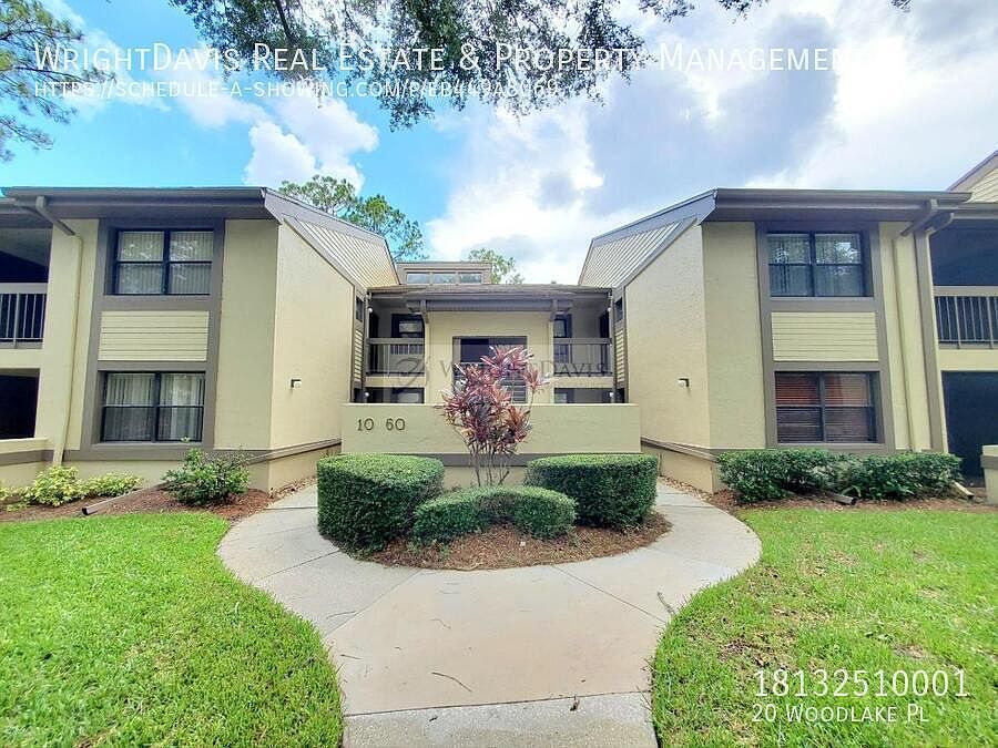 1st image of 20 Woodlake Pl