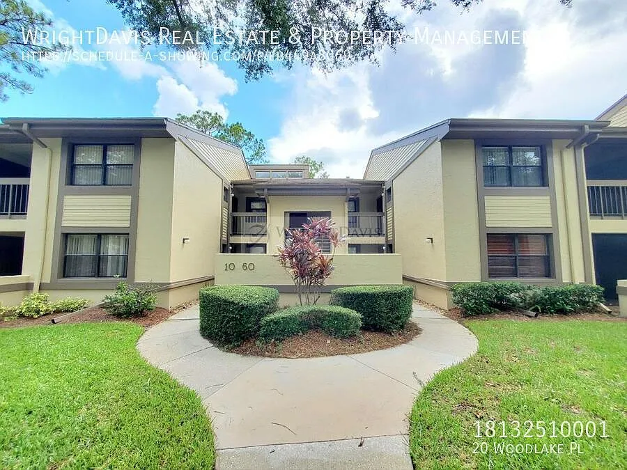 20 Woodlake Pl