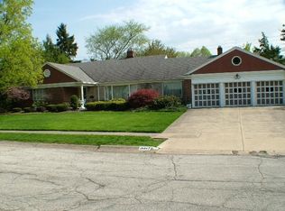 19447 Westover Ave, Rocky River, OH 44116