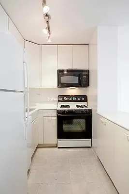 Rented by Mirador Real Estate | media 23