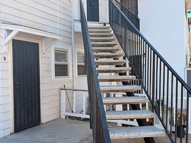 67 4th Ave #G — Photo 12
