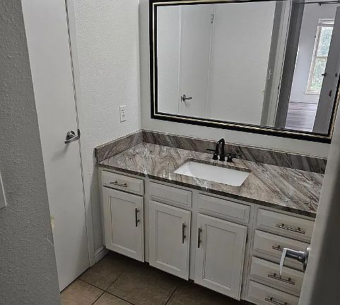 4th image of 526 Atlantic St #A