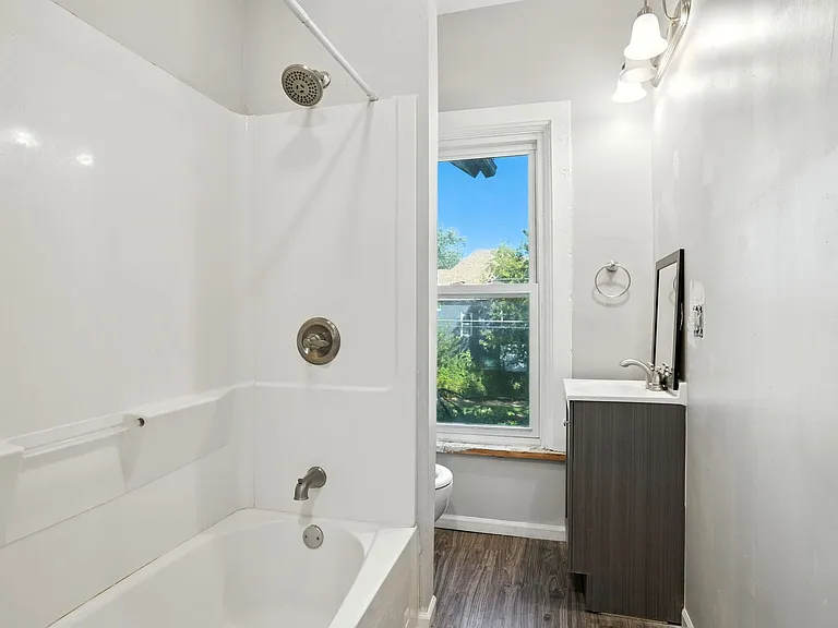 325 Kirkwood Blvd — Photo 25