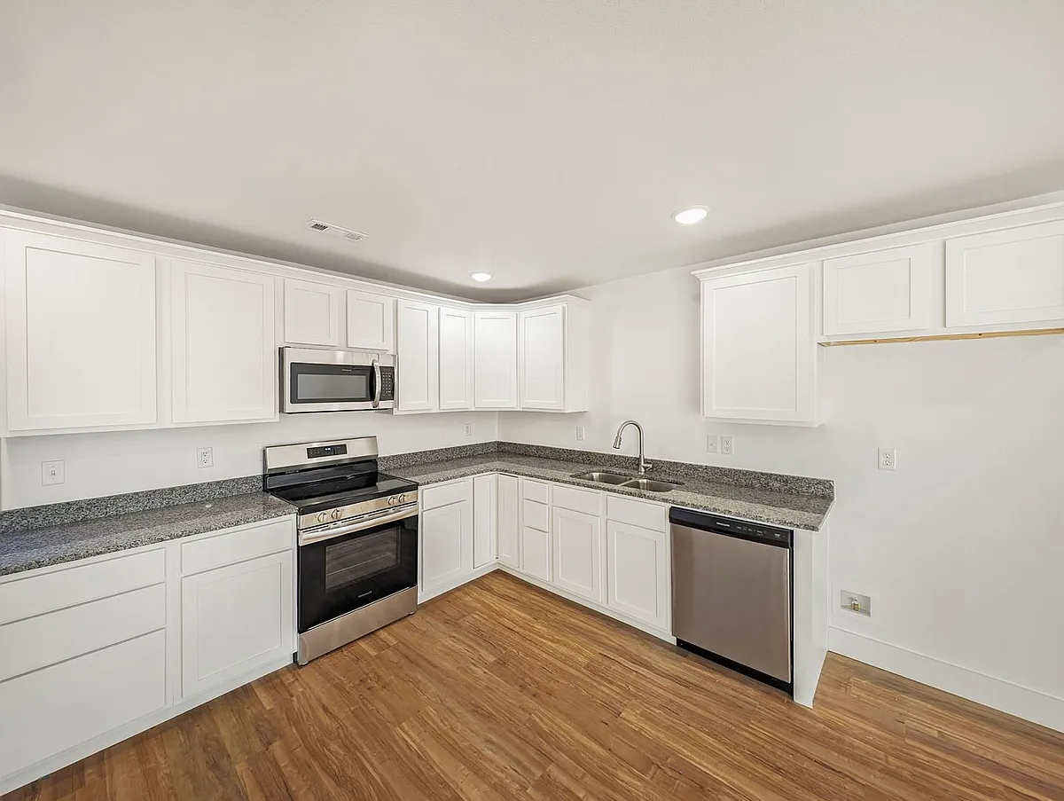 Building Photo - 1214 Nedra Dr #A