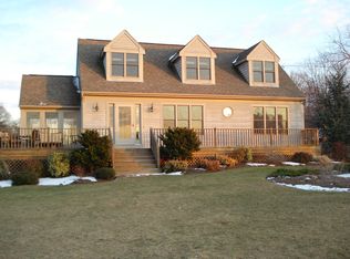 15 Willow Way, Barrington, RI 02806