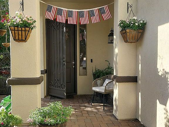 2nd image of 423 E Calle Amura