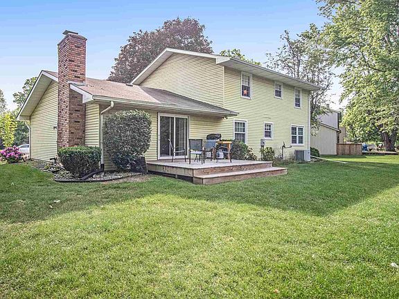 5th image of 51893 Trowbridge Ln