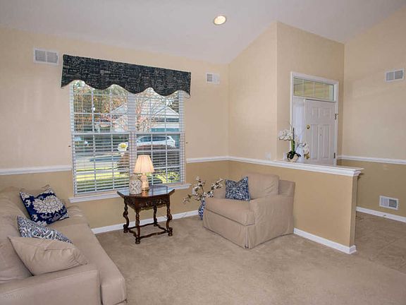 5th image of 159 Enclave Blvd