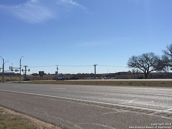 4th image of 964 Us Highway 181 N