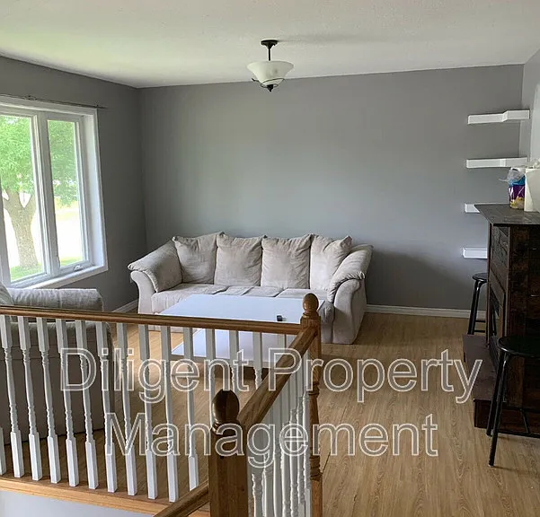 588 Howden St #6 — Photo 15