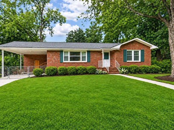 1905 Aichele Dr, North Charleston, SC 29406