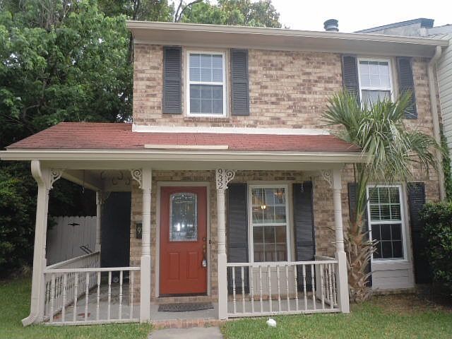 1st image of 932 Beresford Ct