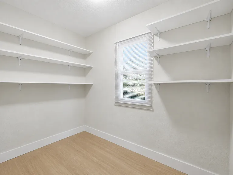 4029 Kingsbury Ave — Photo 14