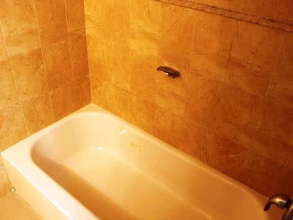 5th image of 860 NE 78th St APT 402