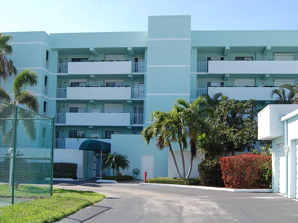1700 Commodore Blvd #1205
