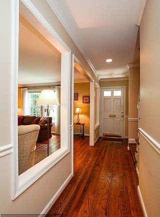 3rd image of 3143 Lindenwood Ln