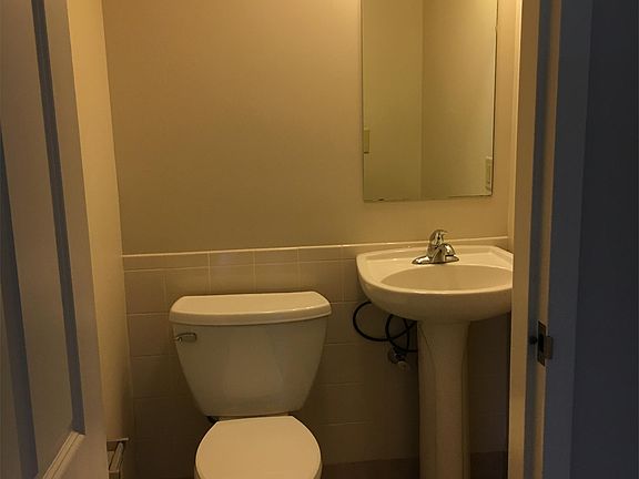 5th image of 10 Florence St APT 105