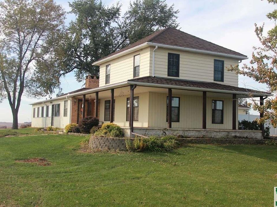 1st image of 17585 Lake Ave