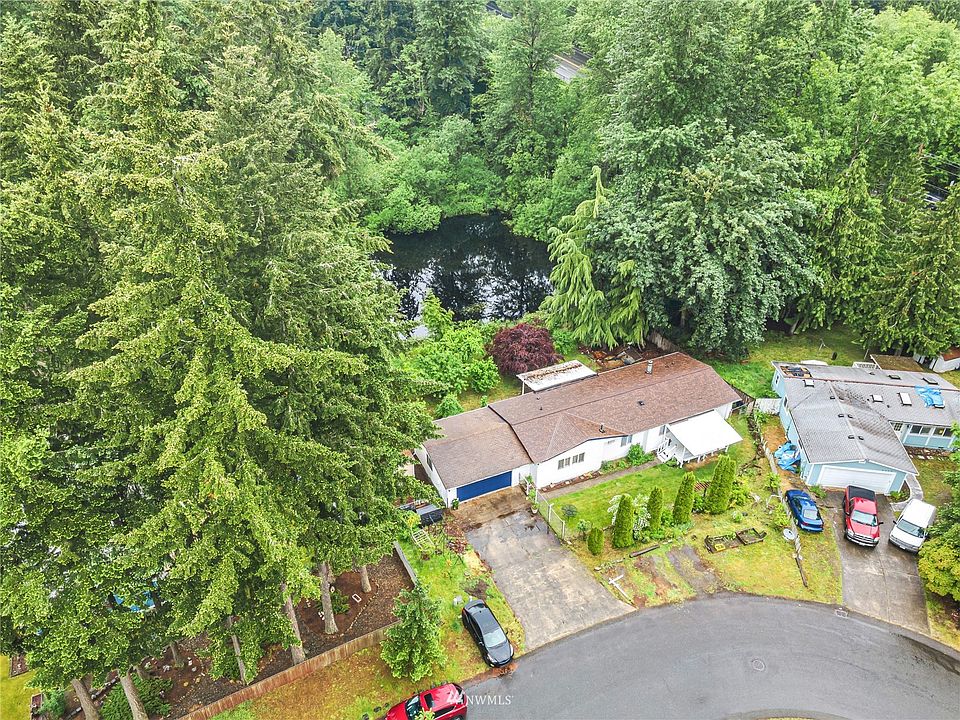 1st image of 3912 20th Street Pl SE