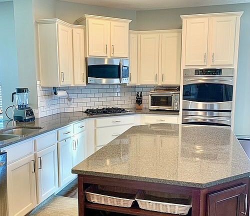 5th image of 13685 Oliver Ln