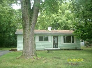 38270 N Nippersink Dr, Spring Grove, IL 60081