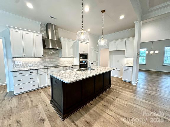 7th image of this home