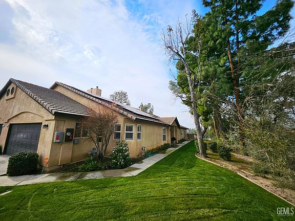 2nd image of 2323 Easthills Dr Unit 25